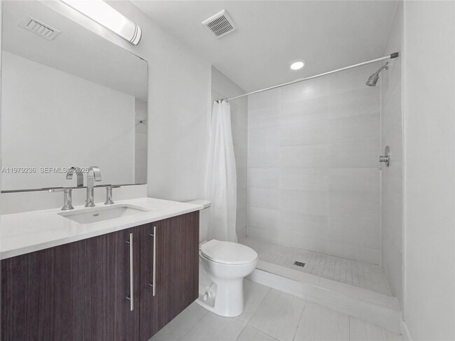 Building Photo - 7661 NW 107th Ave