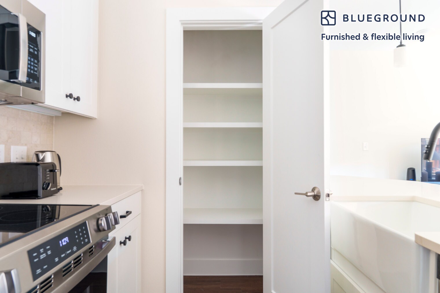 Building Photo - 1501 W Howard Ln