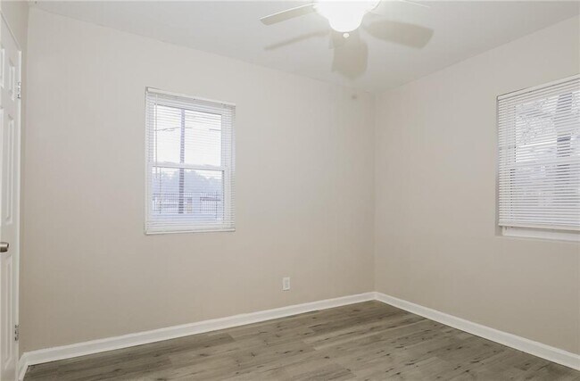 Building Photo - 2841 Belvedere Ln