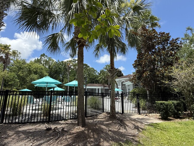 Building Photo - 440 S Villa San Marco Dr