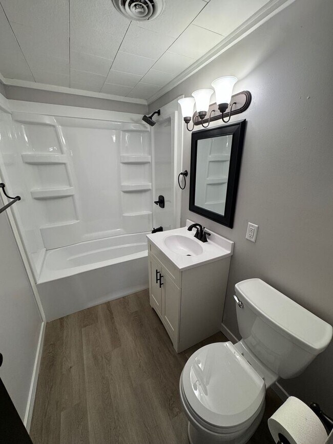 Building Photo - 2635 Corvalis Ave