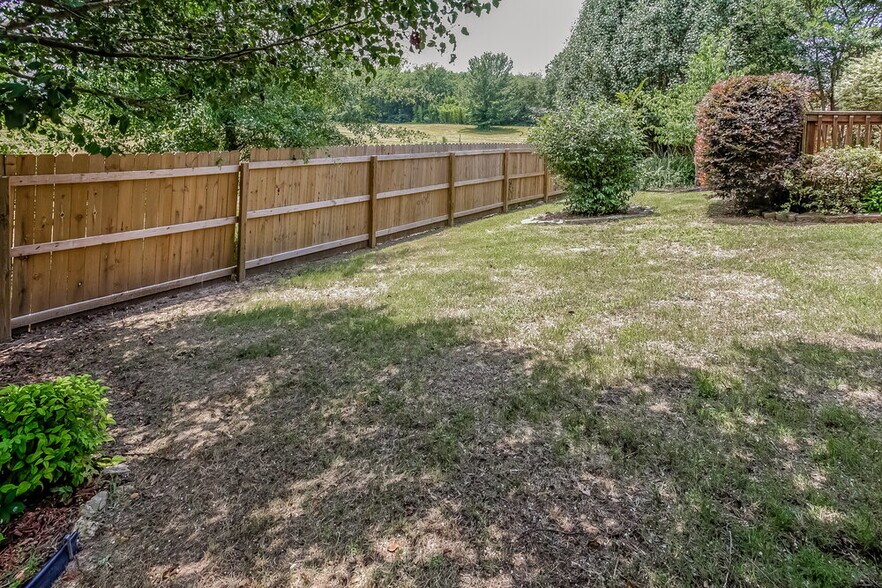 Building Photo - 6257 Saddletrail Dr