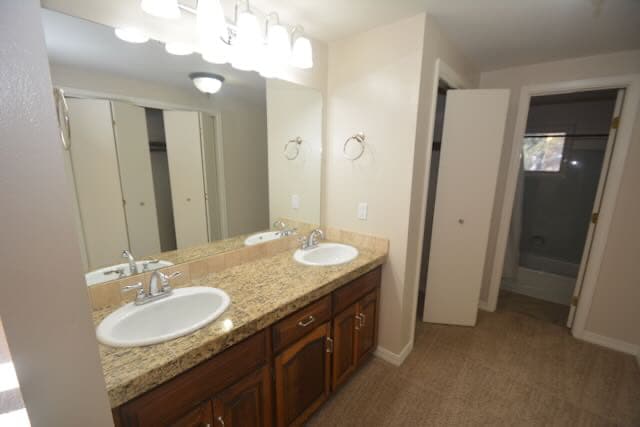Building Photo - 7330 Buckeye Ct