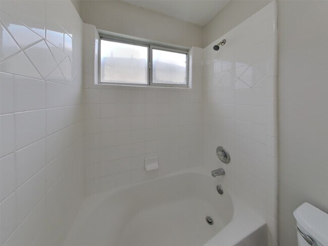 Building Photo - 6726 Misty Dale Dr