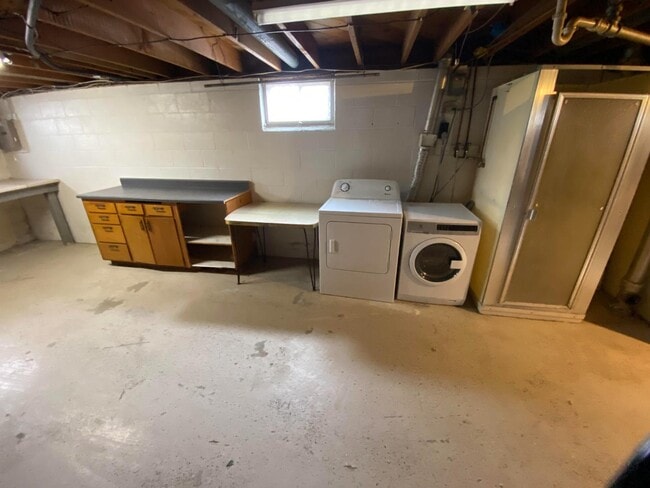 Building Photo - 912 N Kiwanis Ave