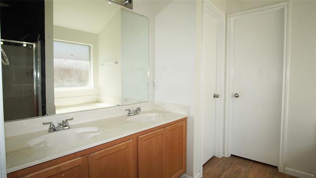 Building Photo - 926 Timber Oaks Ln