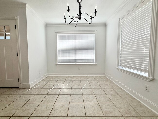 Building Photo - ***310 N. C Street***