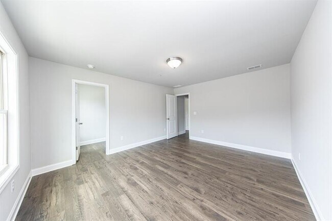 Building Photo - 207 Jonquil Spring Rd