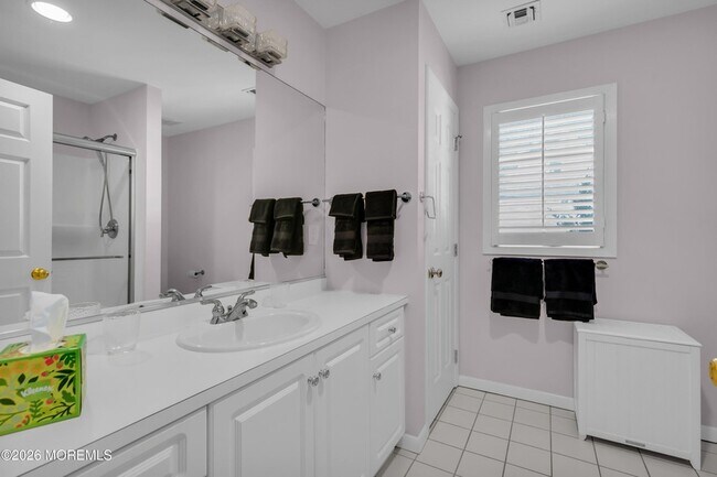 Building Photo - 79 Riverdale Ave