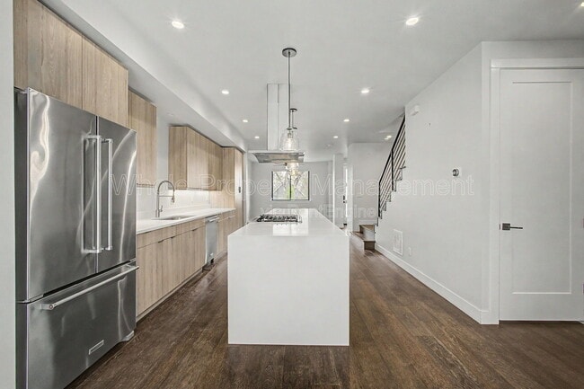 Building Photo - 4339 Kalamath St