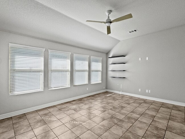 Building Photo - 9002 Monument Parke