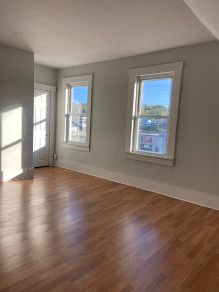 Building Photo - 244 E Broadway