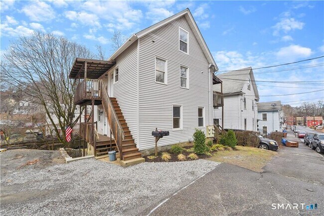 Building Photo - 49 Long Hill Ave
