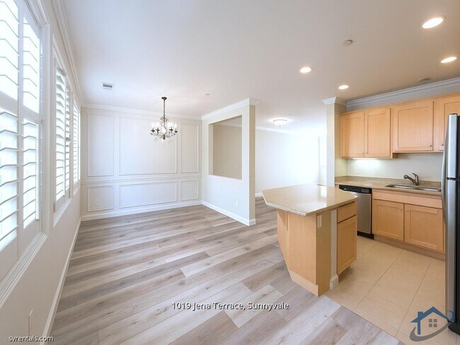 Building Photo - 1019 Jena Terrace