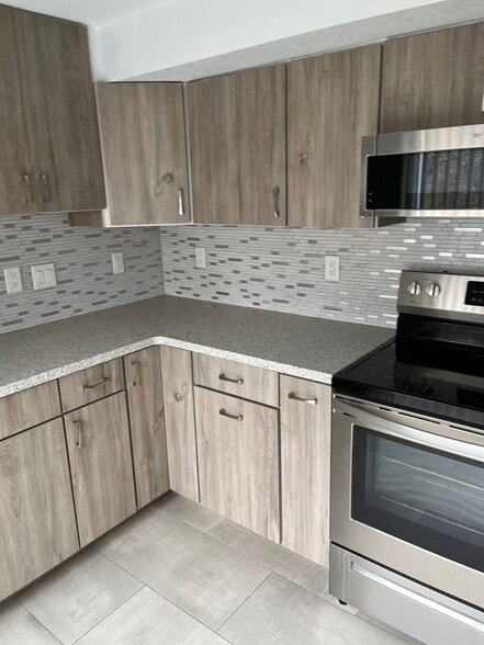 Building Photo - 1602 Garfield Ave