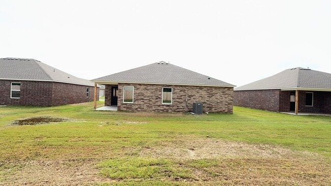 Building Photo - Welcome to your dream home in the heart of...