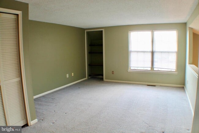 Building Photo - 3604 Waltham Ct