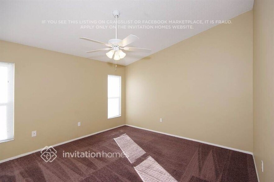 Building Photo - 447 Emerald Cove Loop