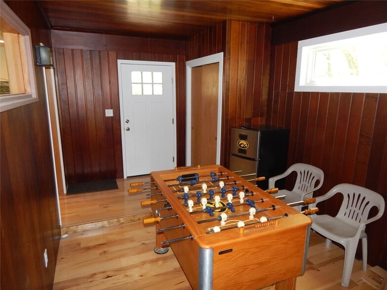 Game Room Upstairs - 825 N Dodge St