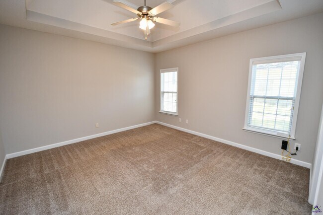 Building Photo - 104 Newport Ave