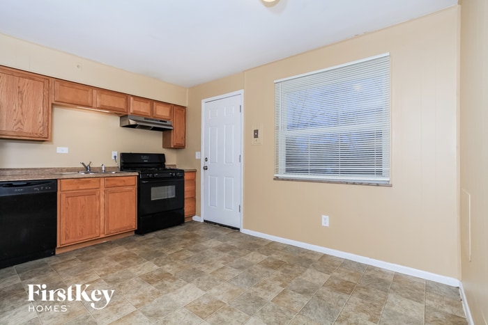Building Photo - 714 Ivyhill Dr