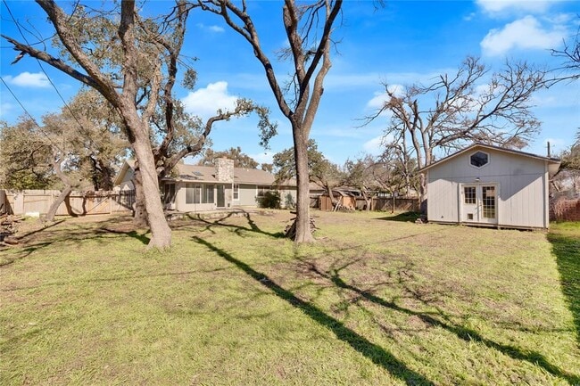 Building Photo - 8413 Slant Oak Dr