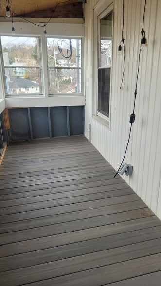 Building Photo - 23 Desmond Rd