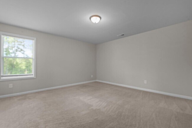 Building Photo - 205 Abercorn Wy