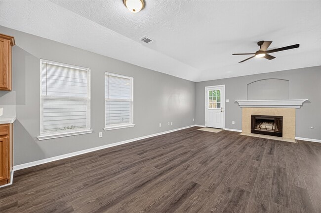 Building Photo - 8010 Indian Desert Dr