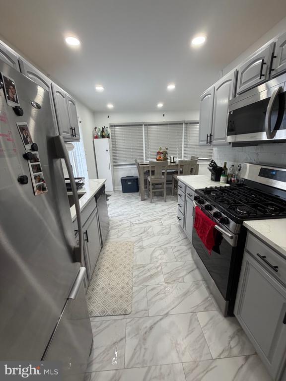 Building Photo - 15309 Alan Dr