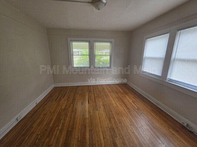 Building Photo - 41 Westwood Pl