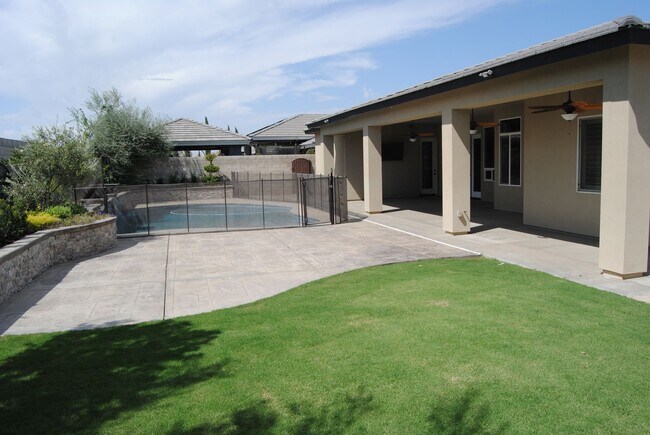 Building Photo - 14121 Prestonbrook Dr
