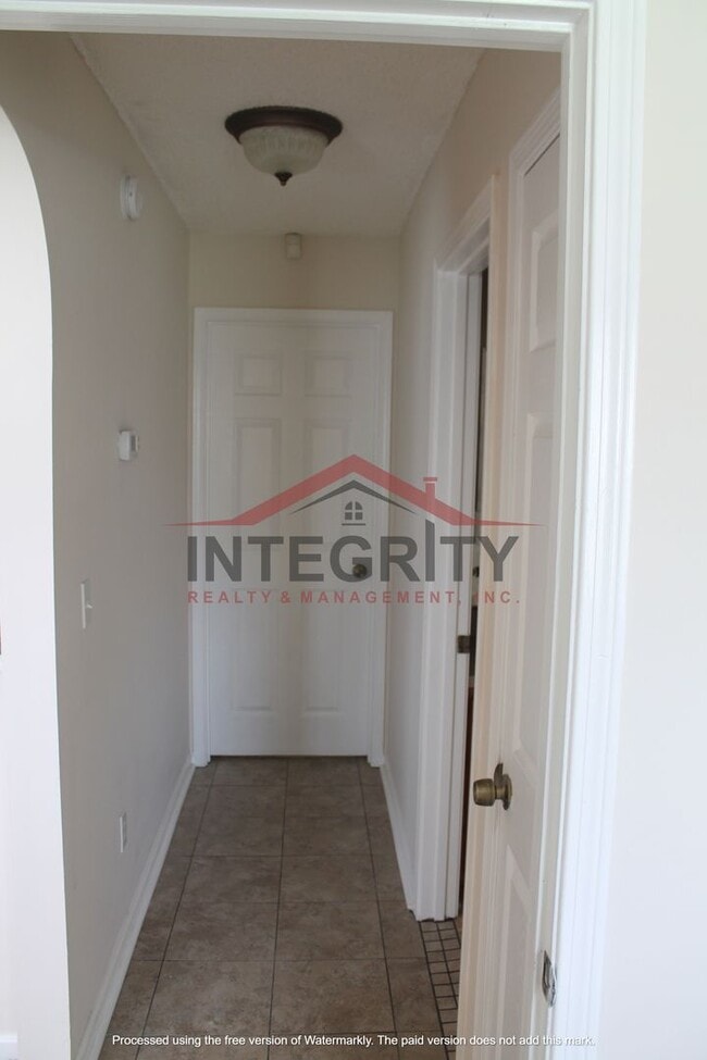 Building Photo - 3 bed/2.5 bath in Lake Asbury