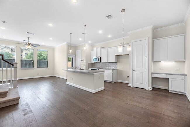 Building Photo - 11908 Briarwood Hill Way