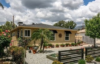 Building Photo - 909 N Santa Anita Ave