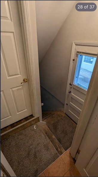 Stairway to basement - 3732 Wilmar Dr