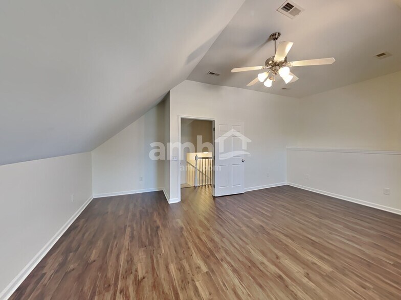 Building Photo - 1311 Carmack Ct