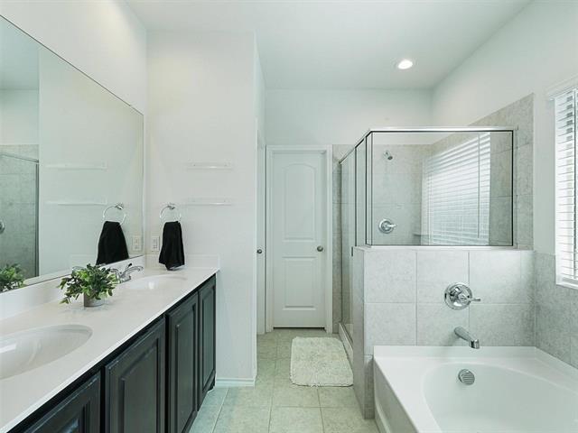 Building Photo - 1716 Emilia Dr