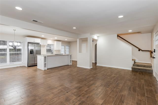 Building Photo - 2225 Saharah Dr