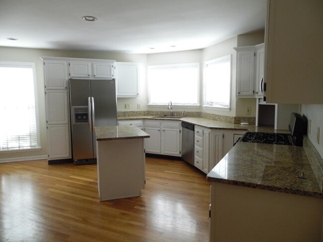Building Photo - 3705 Ansley Ct