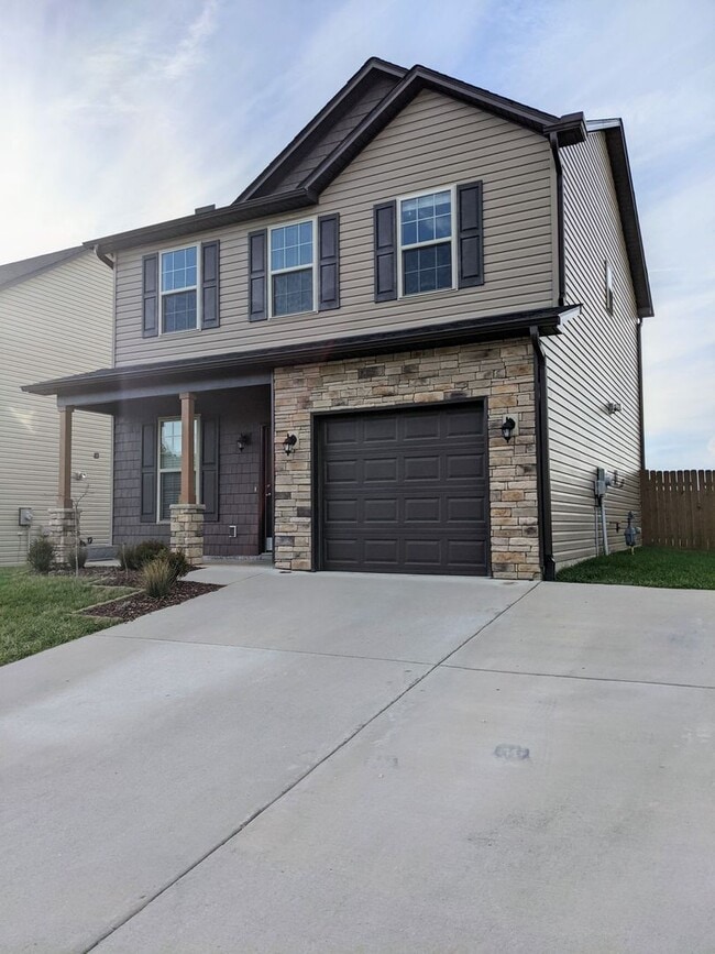Primary Photo - Great Location in the River Stone Community!