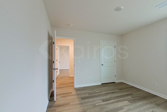Building Photo - 123 Overstreet Way