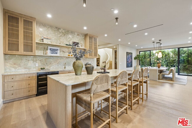 Building Photo - 14273 Greenleaf St