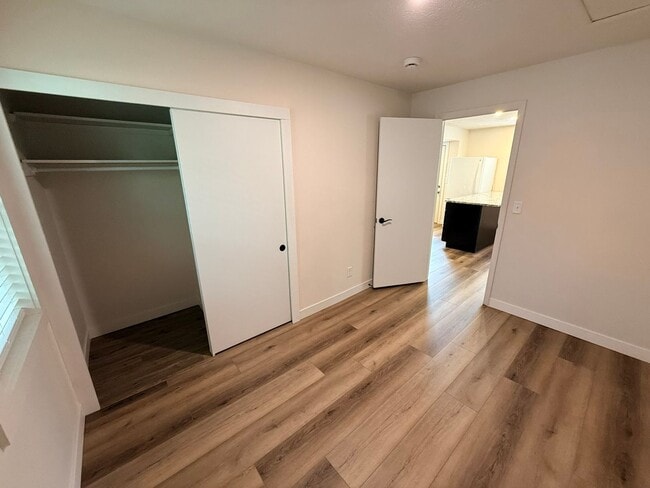 Building Photo - Updated 2-Bedroom Home with Oversized 1-Car Garage in Central Loveland