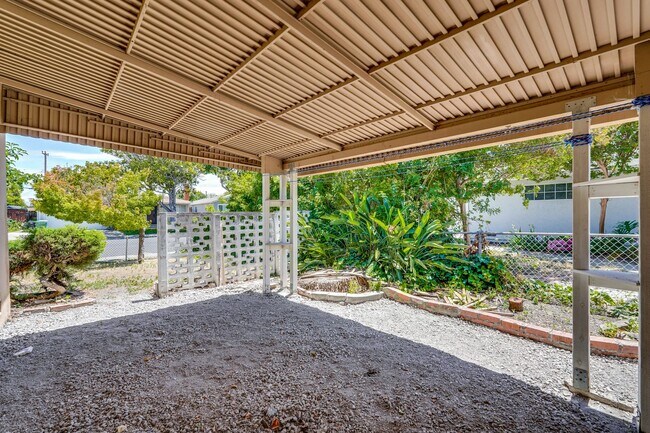 Building Photo - FOR RENT – Beautifully Updated 4 Bed / 3 Bath Home in Prime Santa Clara Location (NVIDIA)