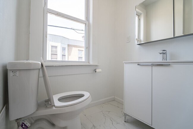 Building Photo - 2410 Wharton St