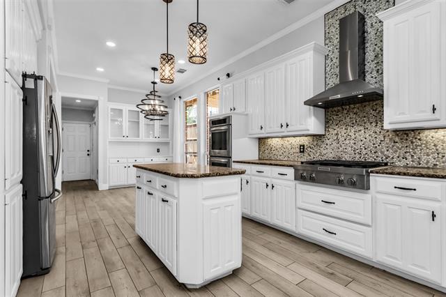 Building Photo - 4404 Hollow Oak Dr