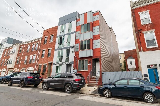 Building Photo - Two Bed Olde Kensington Apartment