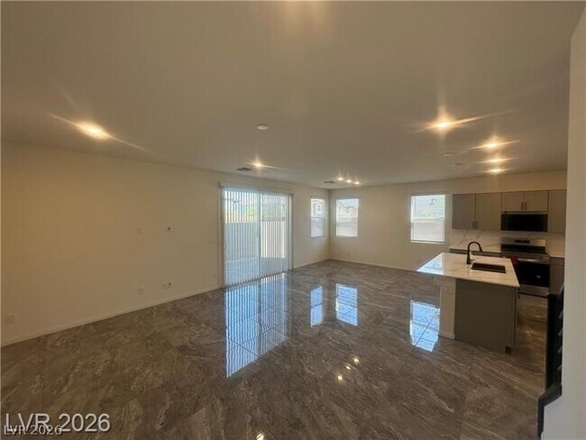 Building Photo - 6634 Tumoulin St