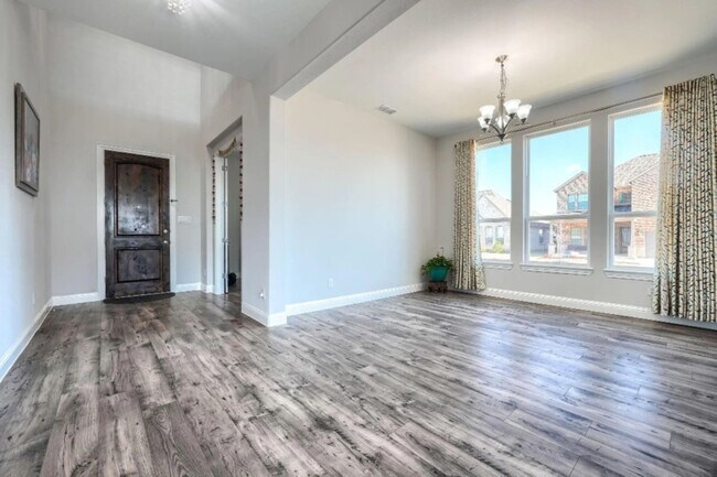 Building Photo - 16616 Sunnyland Dr